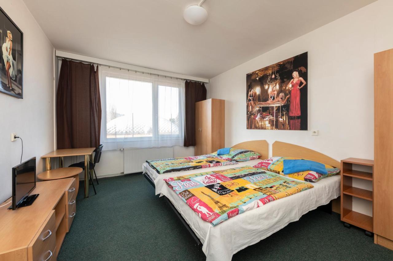 Hotel Buly Pisek  Ngoại thất bức ảnh
